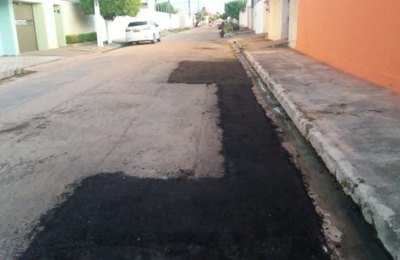 Prefeitura intensifica manutenção de ruas com o tapa-buraco em Arapiraca