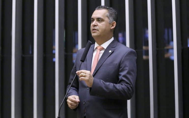 Projeto permite nova destinação de ônibus escolar após dez anos de uso