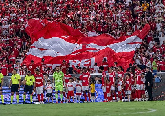 CRB Fatura Alto em Casa e Embala na Série B