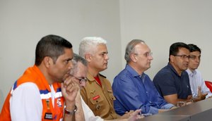 coletiva defesa civil 