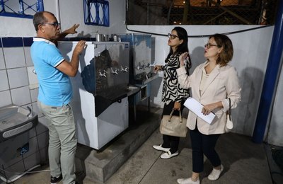 Fiscalização do MPAL em defesa da EJAI chega a escola com carência de professores, água potável e fardamento para alunos