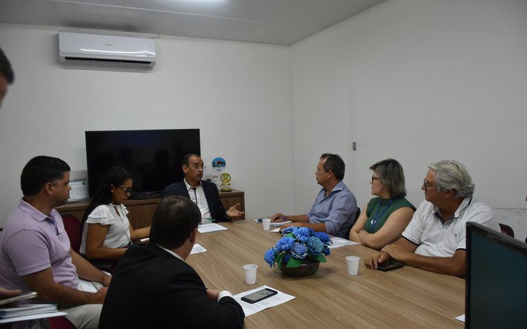 Taxas municipais voltam à pauta entre a Fecomércio e o município