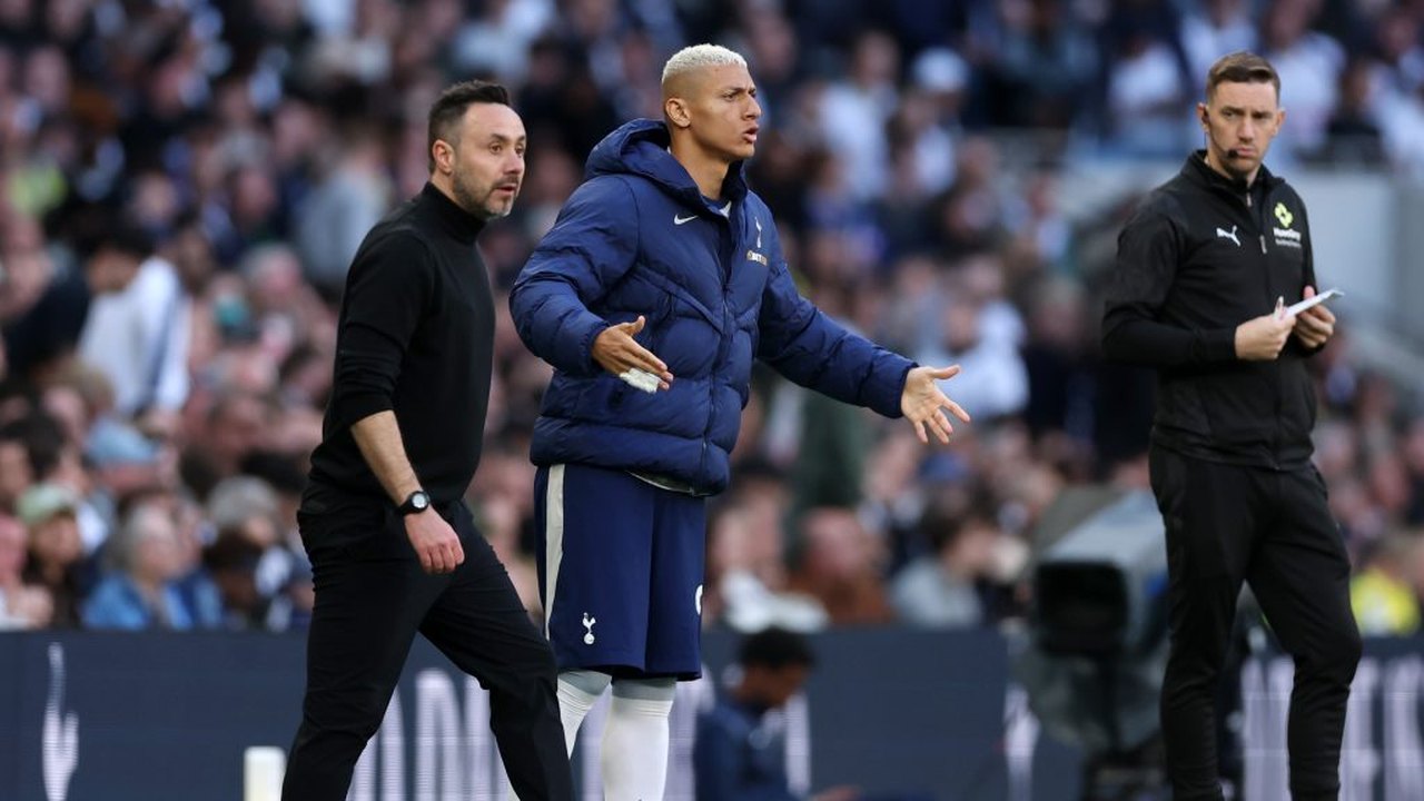 De Zerbi se pronuncia sobre Richarlison e dispara: 'não é mais um problema meu'