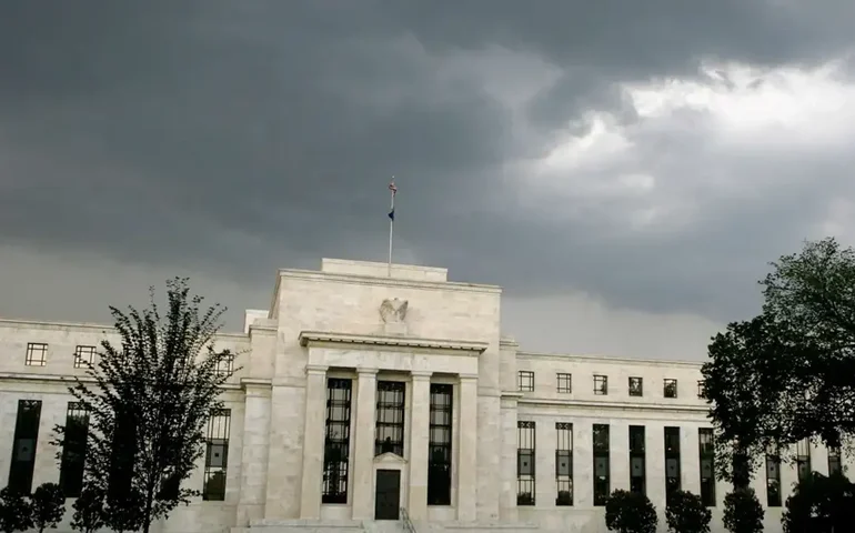 Mediana das projeções do Fed para juros permanece a mesma para 2025, 2026 e 2027