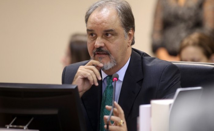 Conselheiro Carlos Levenhagen é o relator do processo contra Flávio José Baltar Maia - Divulgação