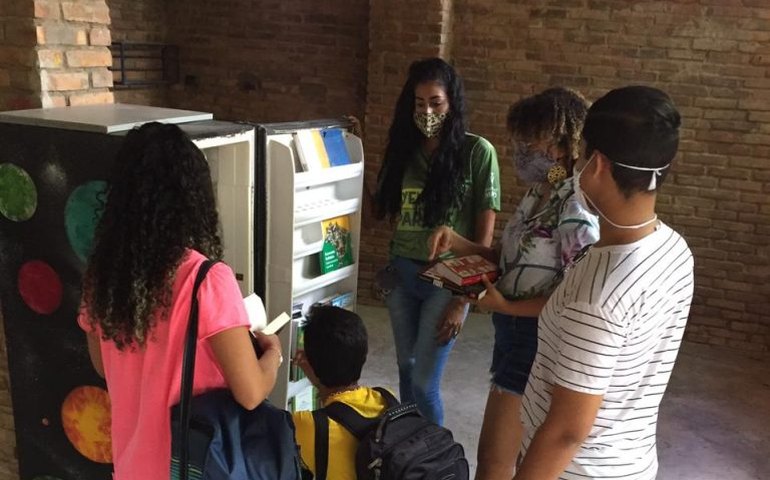 Projeto Livros Livres une leitura e natureza no Parque Municipal