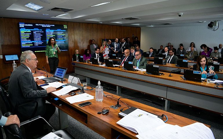 CRE vota nesta quinta nomes para embaixadas na Austrália, Itália e Romênia