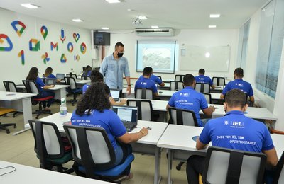 Dia do Jovem Aprendiz: IEL capacita e oportuniza jovens alagoanos a ingressarem no mercado de trabalho