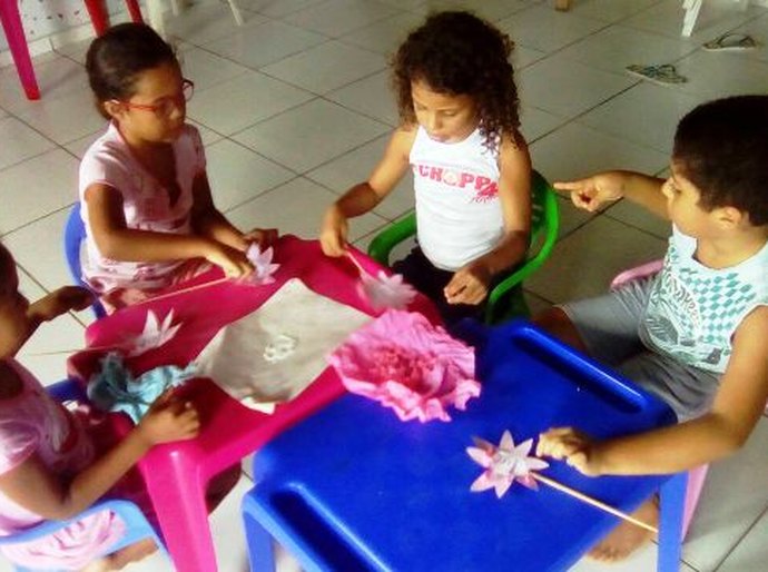 Cras desenvolve atividades com crianças no bairro do Prado