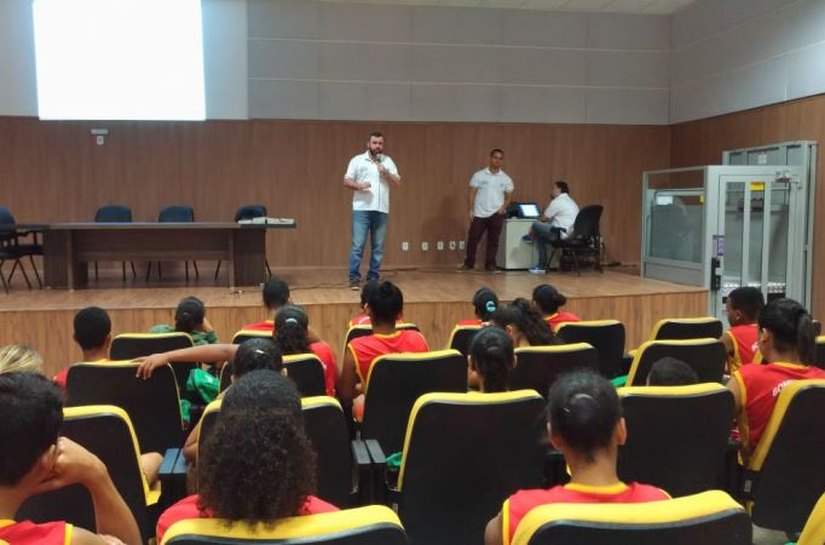 Trinta alunos participaram do projeto Sala de Alerta nas Escolas da Semarh
