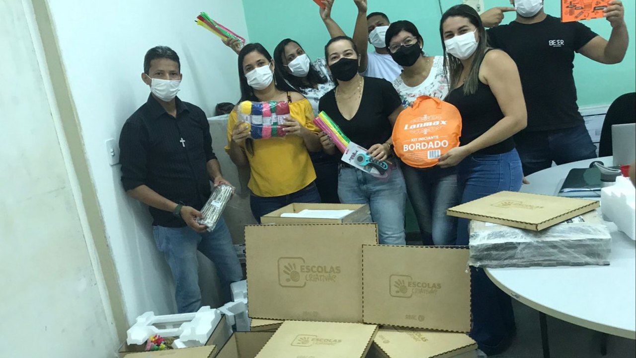 Única em AL a ser escolhida para integrar a primeira etapa do Programa, educação de Branquinha recebe kits das Escolas Criativas