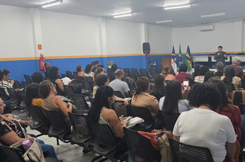 Cidade pernambucana capacita professores com método baseado em neurociência para alfabetização de mais de 3 mil estudantes
