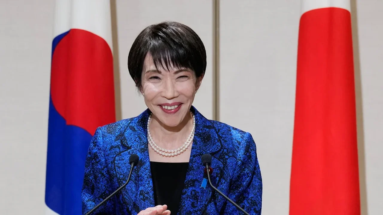 A primeira-ministra japonês, Takaichi, planeja dissolver a Câmara Baixa para antecipar as eleições.