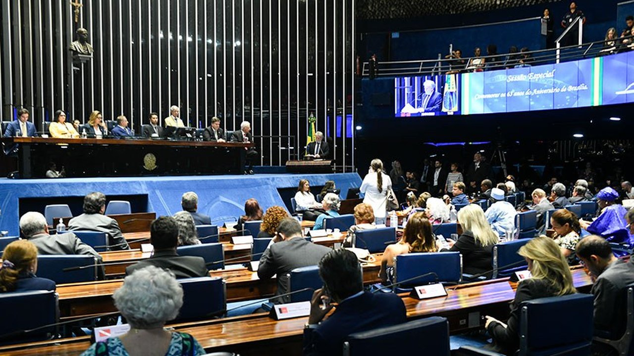 Sessão para homenagear Brasília destaca diversidade e contribuições à cultura
