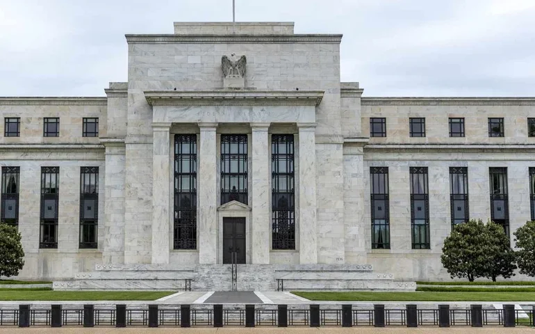 Para dirigente do Fed, inflação nos EUA não deve retornar à meta de 2% nos próximos dois anos