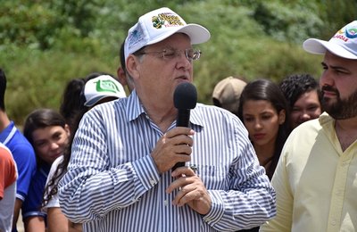 'Estamos extirpando o câncer da região', diz prefeito Isnaldo ao fechar o lixão do Povoado Areia Branca 