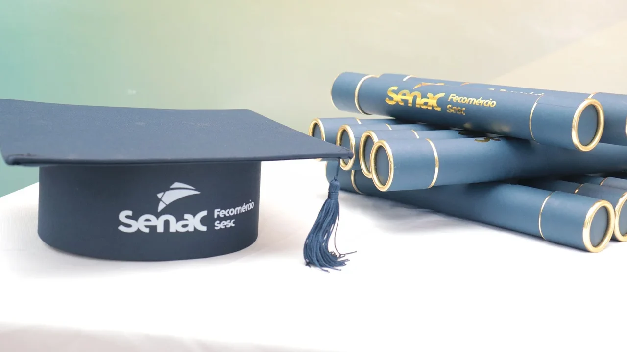 Formação técnica é um dos principais caminhos para quem busca emprego e crescimento profissional; Senac Alagoas tem vagas abertas para bolsas 100% gratuitas