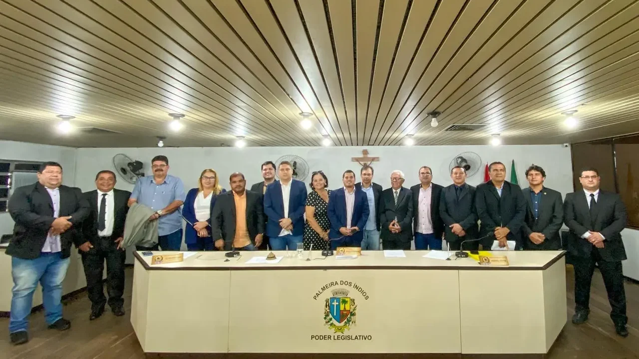 Papai Noel: vereadores de Palmeira querem aumentar salários para 2025