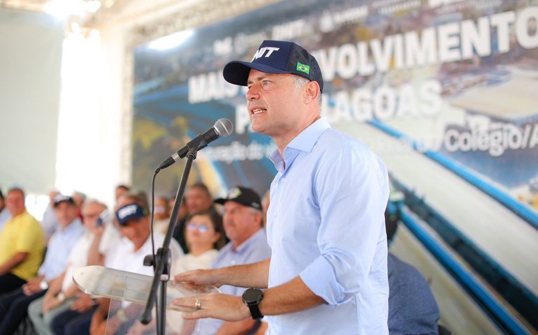 Ministro Renan Filho entrega a pavimentação da BR-416/AL, na Serra da Catita, nesta segunda-feira (17)