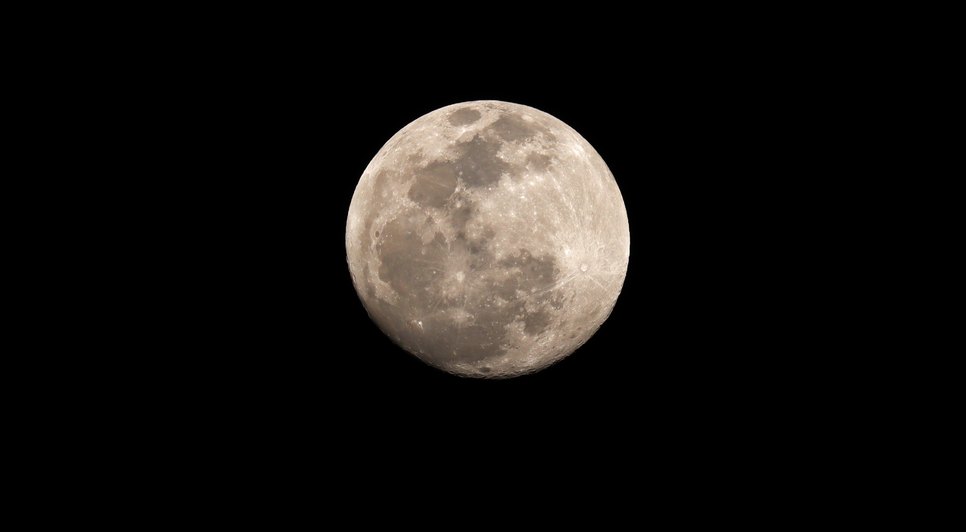 CCTECA promove observação da lua e constelações por telescópio em Aracaju neste sábado / Foto: Foto: Freepik/Arquivo