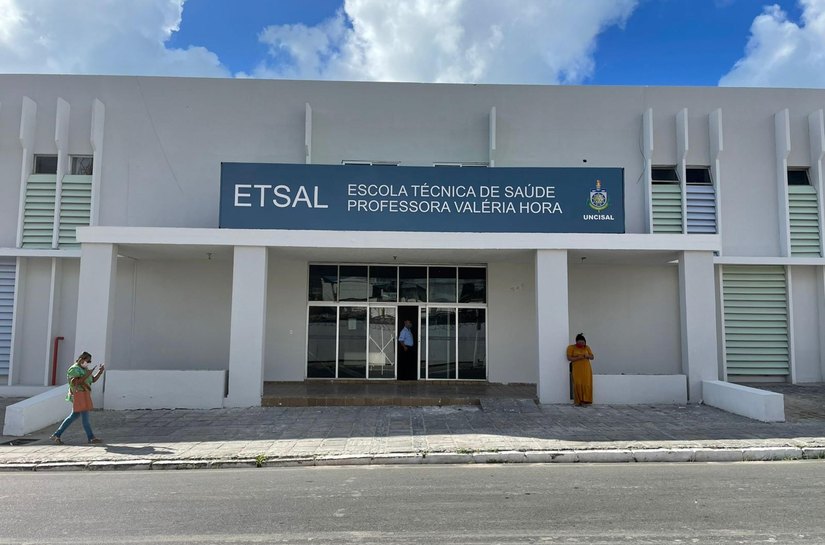 Escola Técnica da Uncisal promove curso gratuito de acolhimento e equidade em saúde