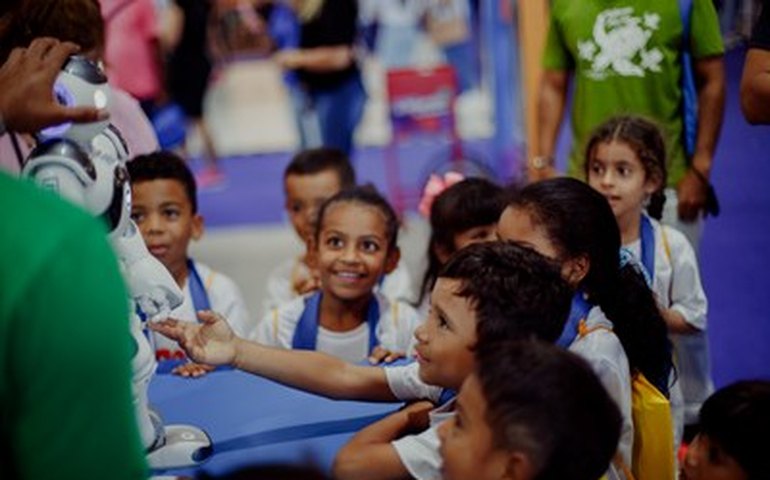 Mais de 600 escolas vão visitar a edição 2025 da Bienal de Alagoas