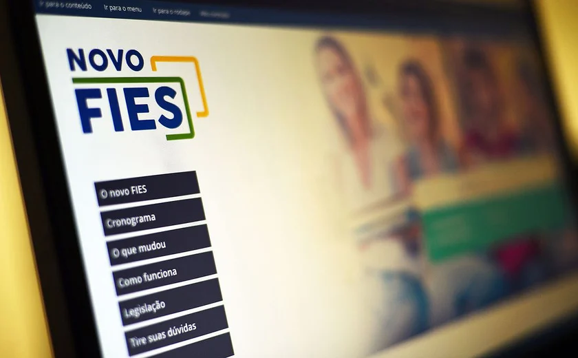 Polícia Federal deflagra operação contra fraudes no sistema do Fies
