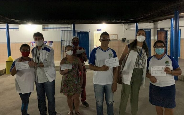 Vigilância Sanitária promove palestra sobre boas práticas em escola municipal