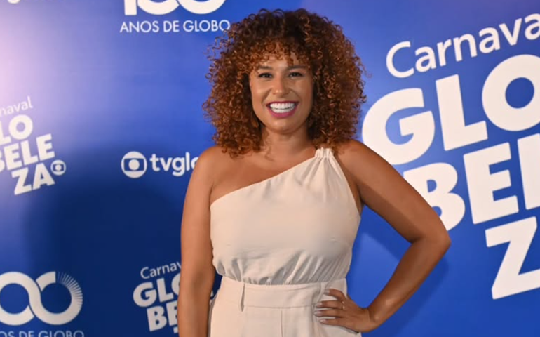 Penha, representada por Karine Alves, é eliminada no programa 'The Masked Singer Brasil'