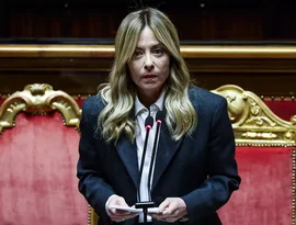 Meloni nega renúncia, desafia oposição e promete governar 'até último dia'