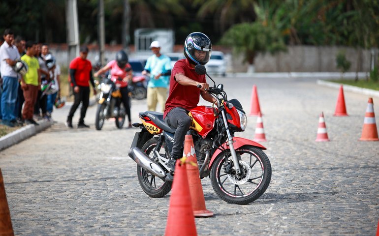 Detran Alagoas abre 375 vagas extras para exame prático de motocicleta