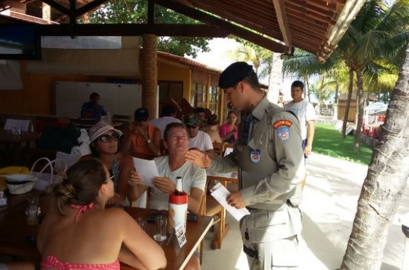 PM reforça policiamento nas orlas de Paripueira e Barra de Santo Antônio