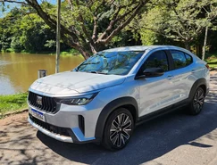 Fiat Fastback 2026 aposta na eletrificação leve para crescer no mercado - Divulgação (21).jpeg 