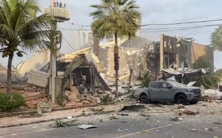 Explosão destrói restaurantes do grupo Coco Bambu e afeta 4 quadras em Teresina