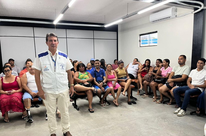 Capacitação da Vigilância Sanitária orienta comerciantes de pescados sobre boas práticas