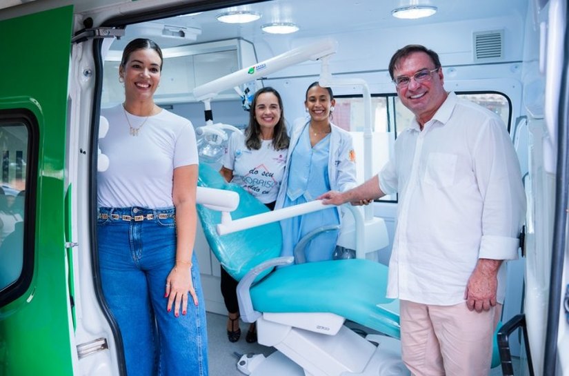 Prefeito Luciano Barbosa lança nova Unidade Odontológica Móvel no povoado Pau D’Arco
