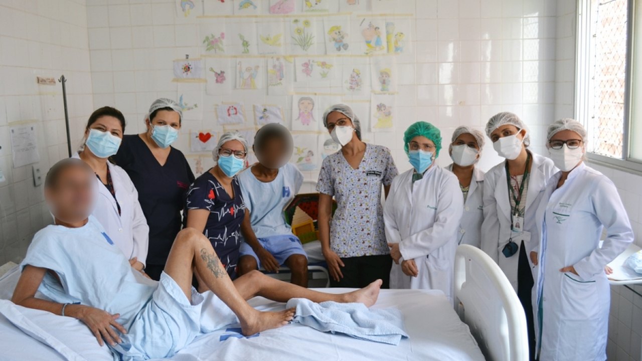 Trabalho transdisciplinar restabelece saúde de paciente no Hospital Helvio Auto