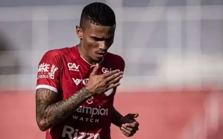 STJD bane Romário do futebol e suspende Gabriel Domingos por 720 dias