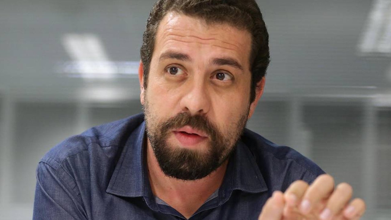 PSOL deve confirmar apoio a Lula nas eleições em conferência neste sábado