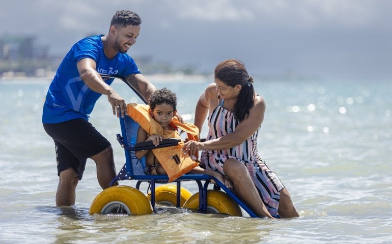 Projeto Praia Acessível passa a integrar pacotes de viagens de agência internacional