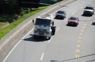 Mais de 1 milhão de motoristas começaram a ser multados por falta de exame toxicológico