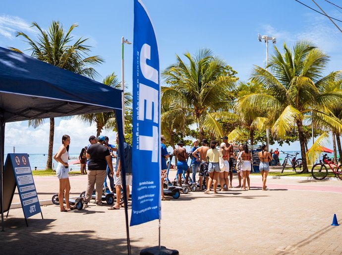 Centenas aprendem a andar de patinete elétrico nesta semana