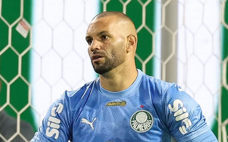 Weverton elogia Al-Ahly e alerta Palmeiras no Mundial de Clubes: 'Favoritismo não ganha jogo'