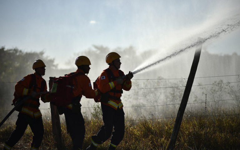 Servidores são capacitados para atuarem em região de queimadas