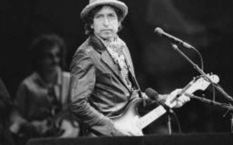 Bob Dylan quebra jejum de oito anos sem inéditas