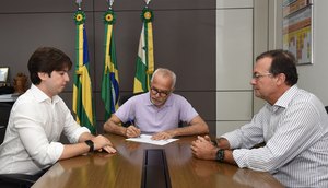 PREFEITO DECRETA CARNAVAL / Foto: Ana Lícia Menezes/PMA