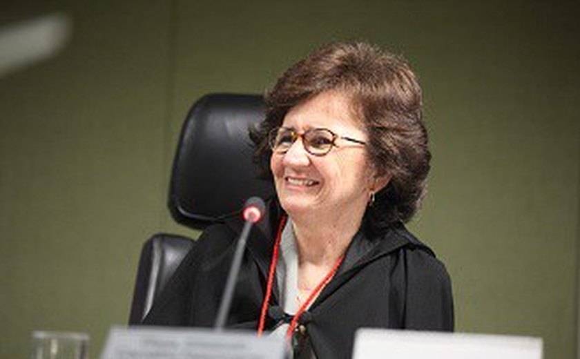 Desa. Elisabeth Carvalho prestigia posse do novo presidente do TSE