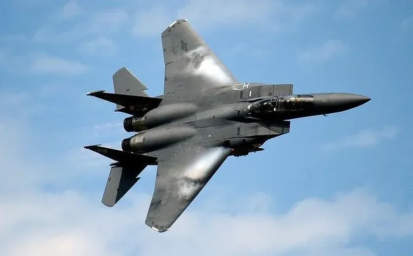 Estados Unidos vão enviar mais aeronaves de combate ao Oriente Médio em meio a ameaças do Irã e aliados a Israel