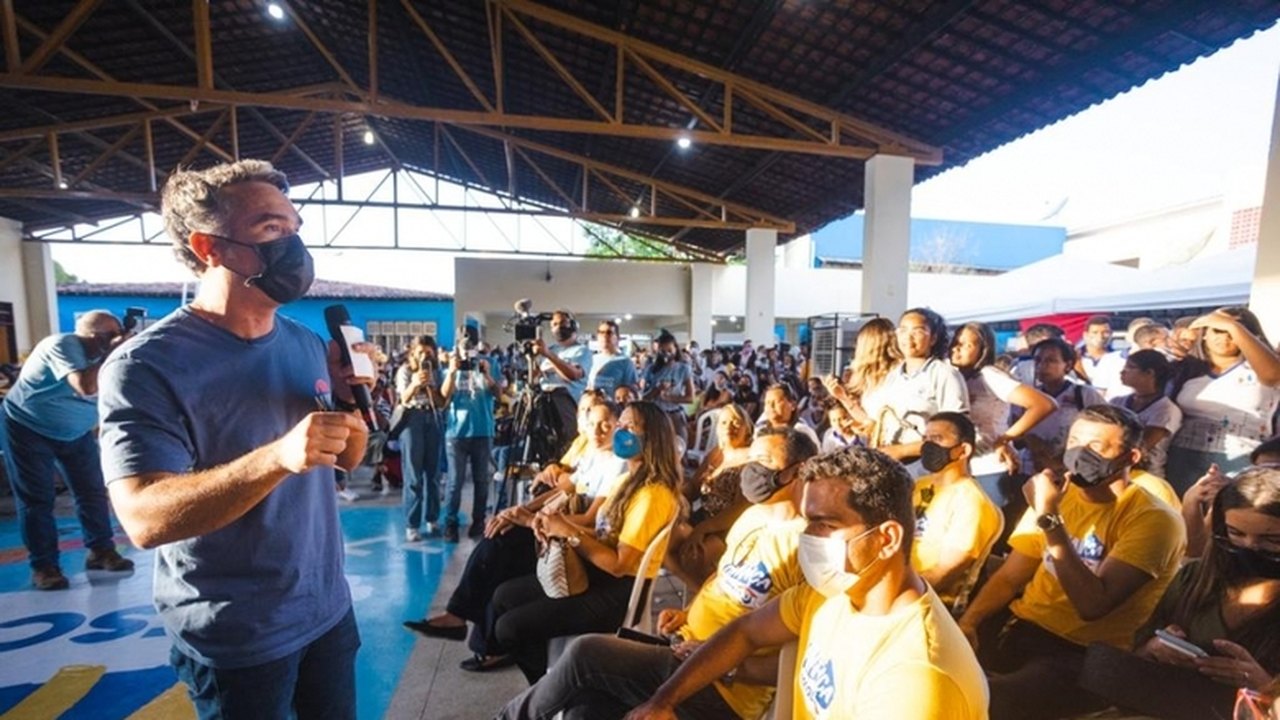 Governo anuncia pagamento de benefícios para estudantes da rede estadual