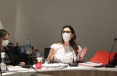 Jó defende direitos das gestantes à informação e ao parto humanizado e mudanças no sistema de saúde